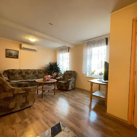 Westhouse Retro Guest house 3*